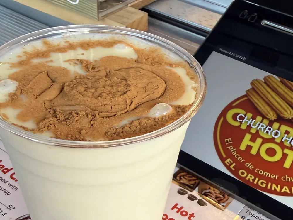 Chicha, chilled creamy rice drink with cinnamon
